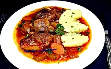 csirkepörkölt