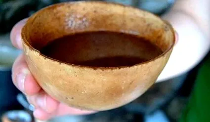 tények
