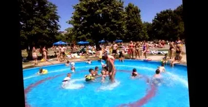басейни