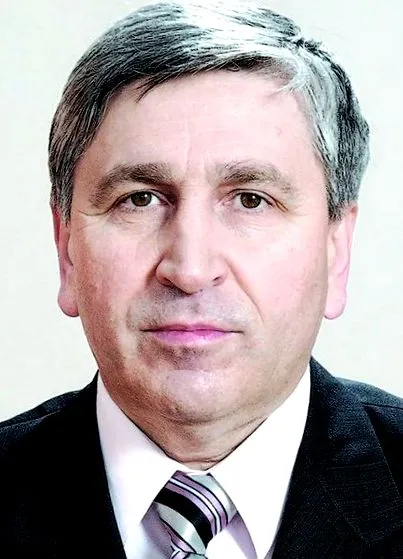 вонредни професори
