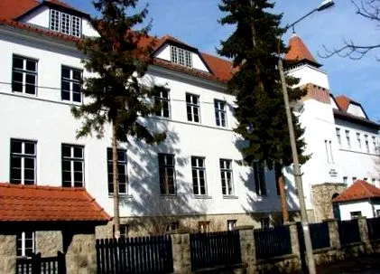 étterme gimnázium