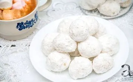 снежни снежни
