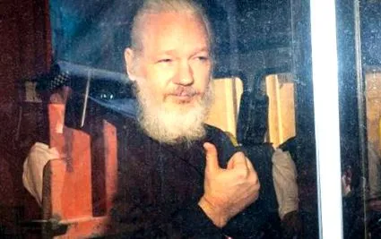 assange koronavírus miatt