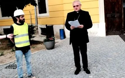 római