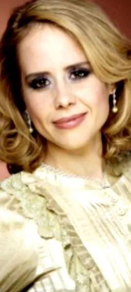 mihaela elmondja