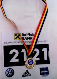 жовтня 2011