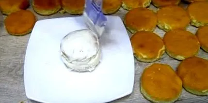 könnyű piskótát