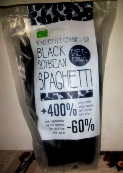 fekete spagetti