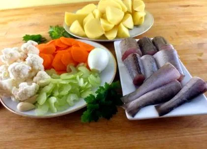 friss zöldségekkel