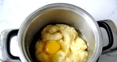 krémom