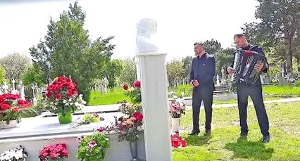 egyeztettek férje