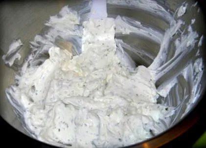 krémsajt póréhagyma