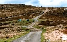 north külön