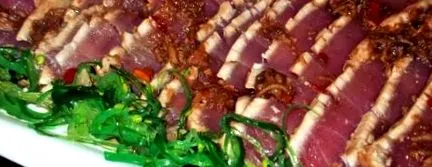 tataki színű