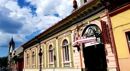 умови