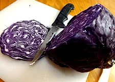 червено