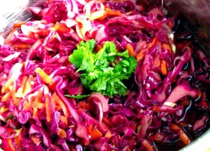 salată morcovi