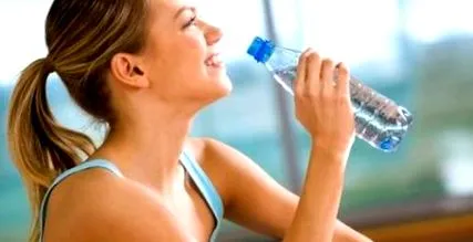 conține calorii carbohidrați proteine