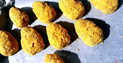 скочни јајца