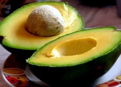 avocado împotriva