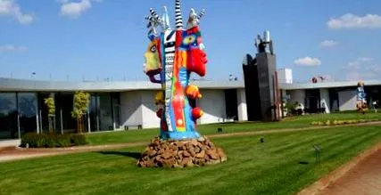 artă