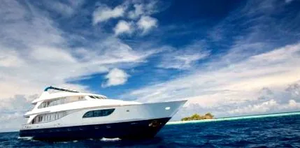 yacht honors
