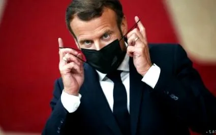 asupra macron