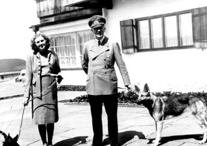 családja adolf
