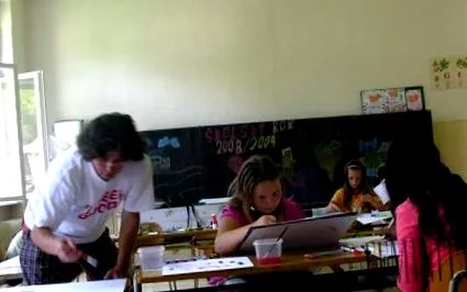 high-tech școală