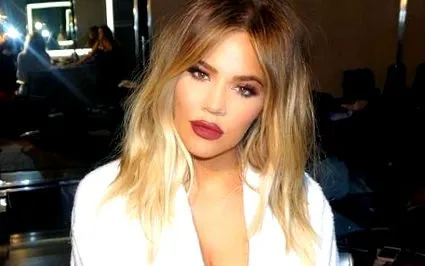spatele khloe