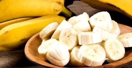 mănâncă
