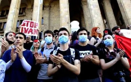 oameni protestat