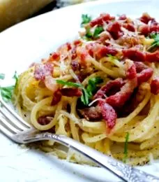 pastele Carbonara
