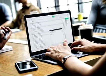 blogging pentru