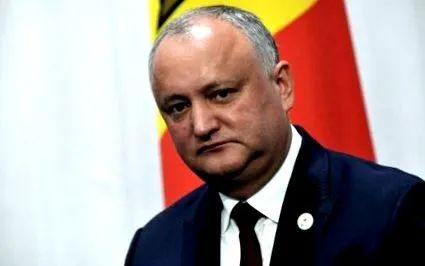својата ќерка
