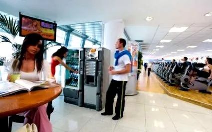 distribuitoare alimente