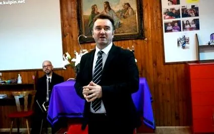 cenușă cenușă