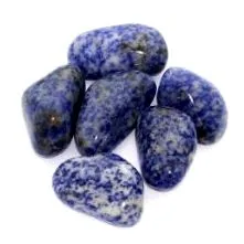 камък