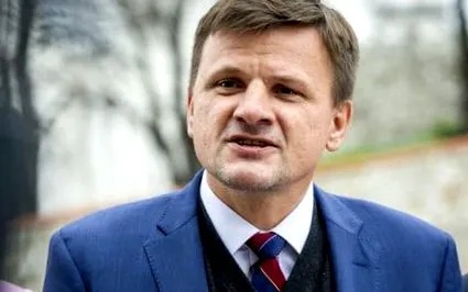 arăta
