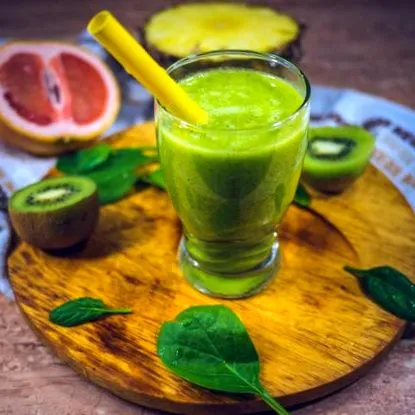 greutate-ananas smoothie