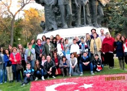 stângaciștii stângaciștii