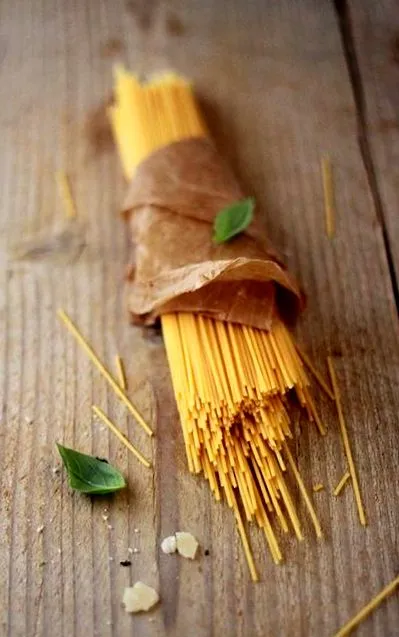 Pastele sunt