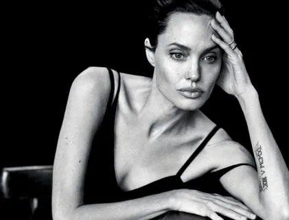 jolie-tól
