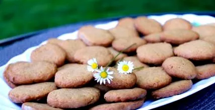 spelta biscuiți