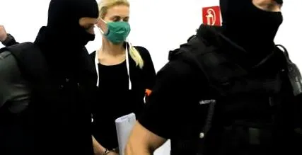 гладува