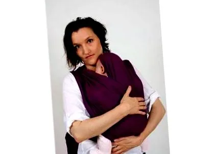 într-o eșarfă