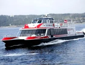 barca excursie
