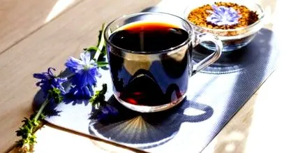 започва
