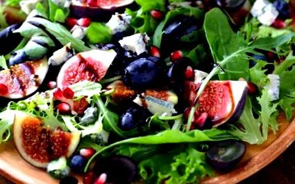 salată hrănitoare