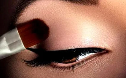 acest lucru eyeliner